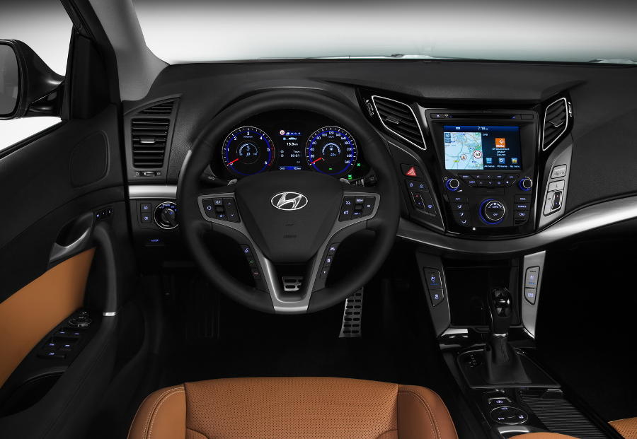 Новые седан и универсал Hyundai i40 2015 (фото, цена)