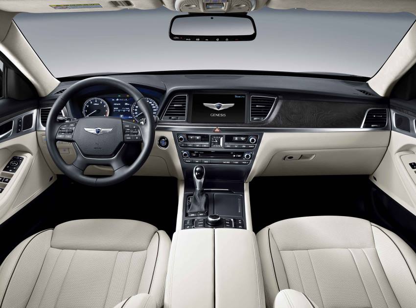 Седан Hyundai Genesis 2015 модельного года