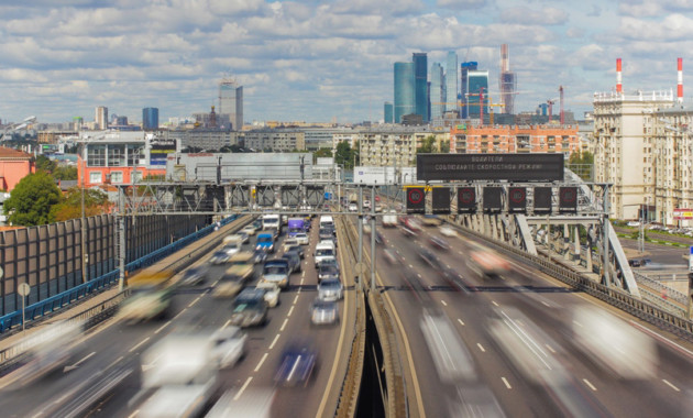 Мобильная лаборатория забраковала треть проверенных московских дорог
