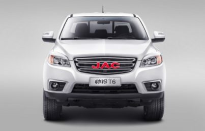 Конфуз: пикап JAC T6 по пути в Россию потерял «понижайку»