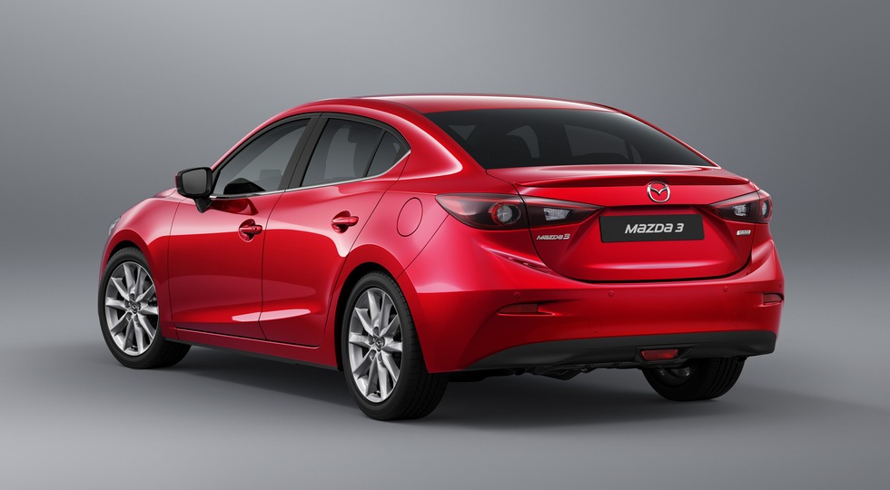 У Mazda3 в России появилась более доступная версия