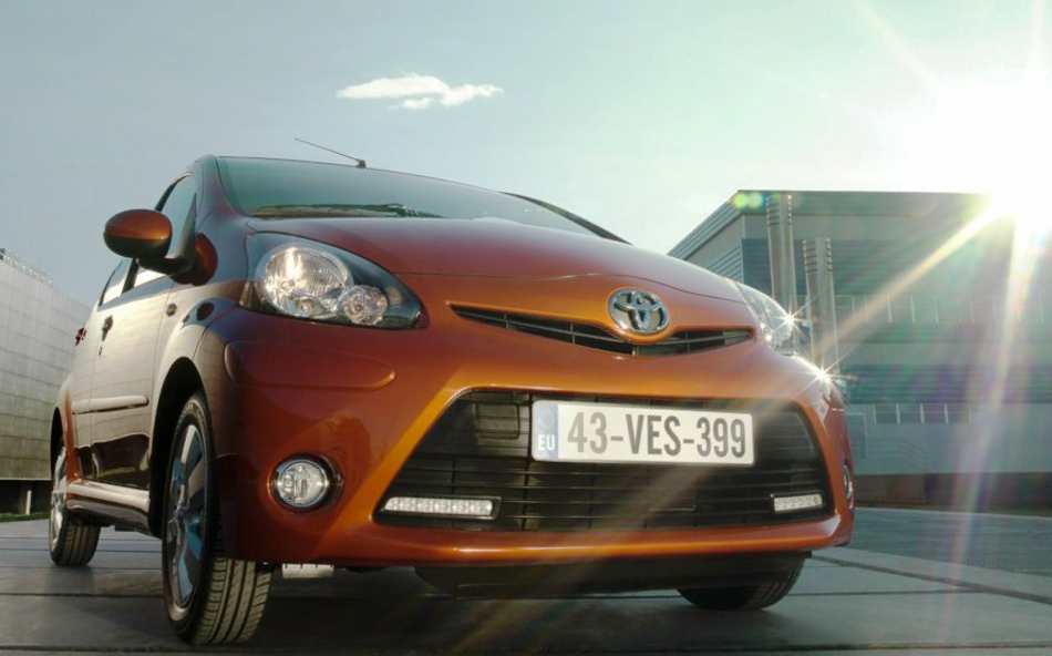 Toyota Aygo 2012: обзор, видео, фото