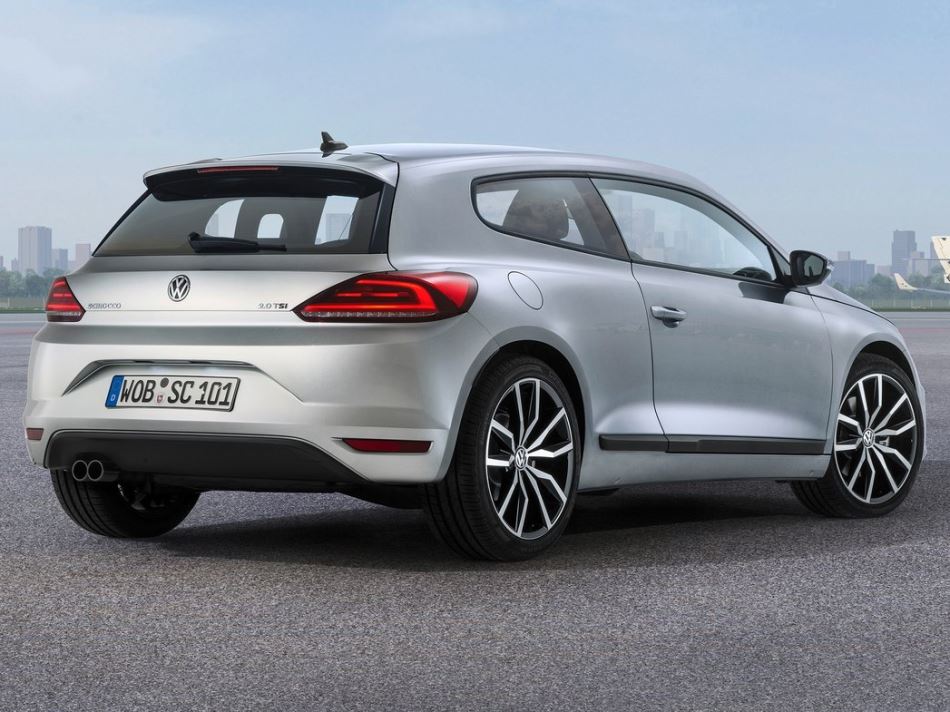 Рестайлинговый Volkswagen Scirocco 2015